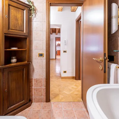 Sgarzerie Luxury Flat 2 120mq Verona