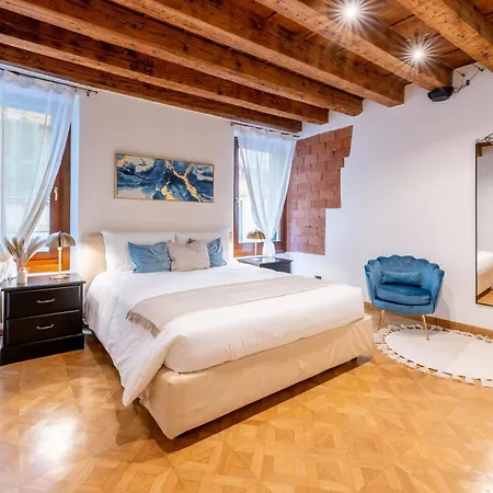 Sgarzerie Luxury Flat 2 120mq Apartment