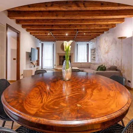Sgarzerie Luxury Flat 2 120mq Apartment Verona