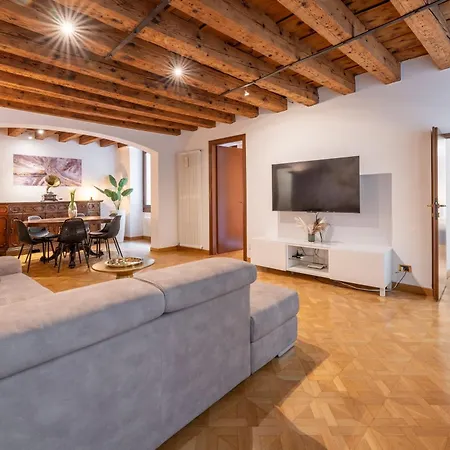 Sgarzerie Luxury Flat 2 120mq Apartment Verona